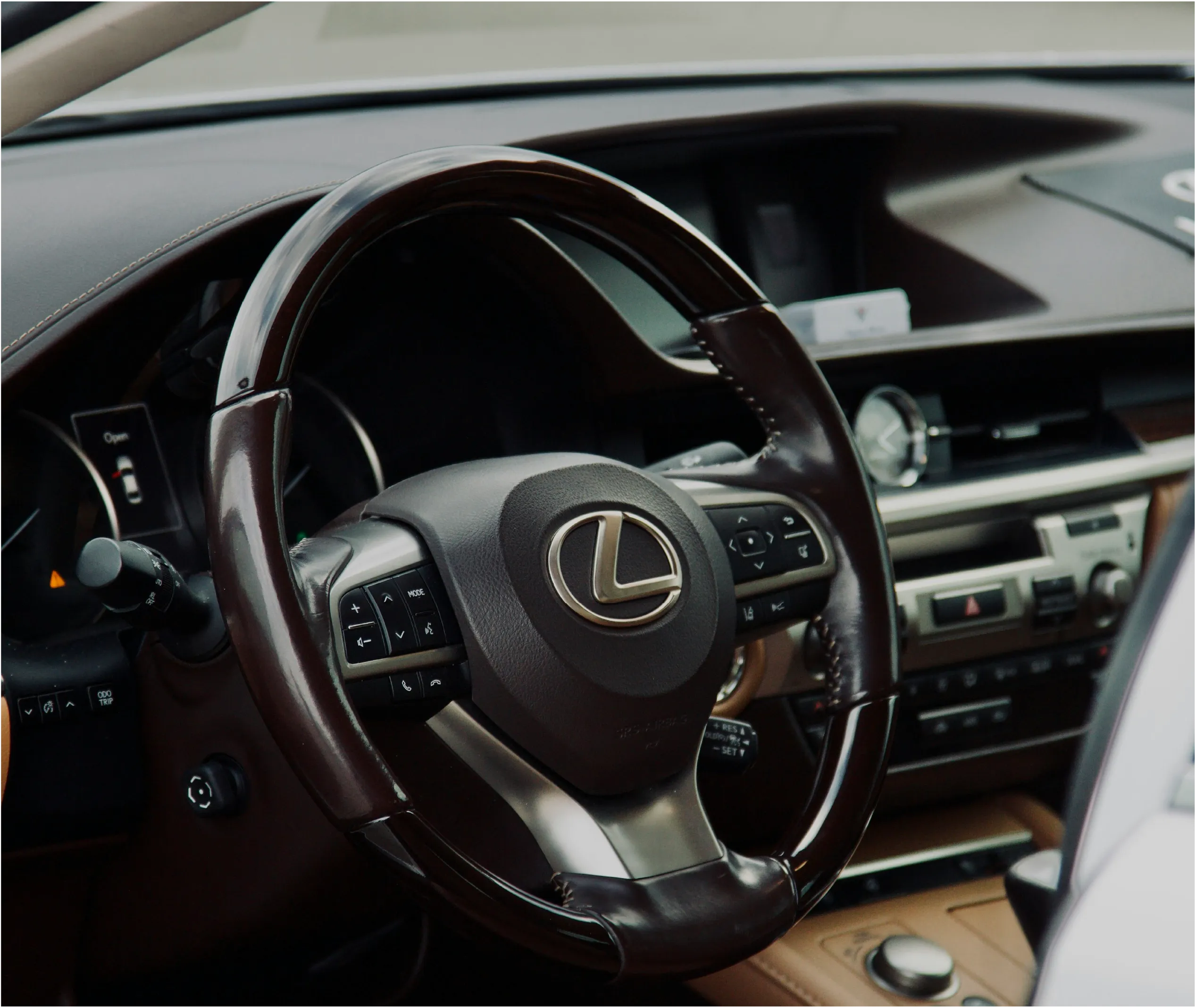 webp_Lexus_1 Lexus Steering Wheel and Dashboard